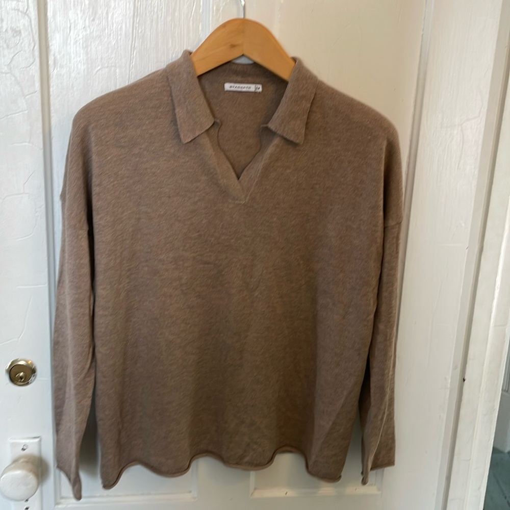 Polo sweater